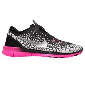 ❌SOLD❌Wmns Free 5.0 TR Fit Print ‘Black Pink’ Size 8.5